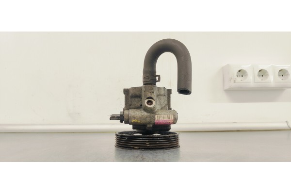 Recambio de bomba direccion para renault laguna ii (bg0) referencia OEM IAM 8200054528  