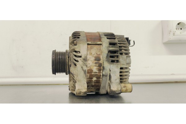 Recambio de alternador para peugeot 407 st sport referencia OEM IAM 9654752880  