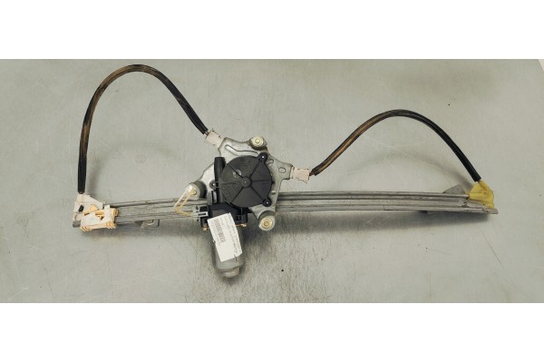 Recambio de elevalunas delantero izquierdo para renault megane i scenic (ja0) 1.6 16v kaleido referencia OEM IAM 400733  