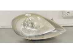 Recambio de faro derecho para renault trafic combi (ab 4.01) passenger privilege referencia OEM IAM 7700311372  