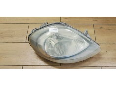 Recambio de faro derecho para renault trafic combi (ab 4.01) passenger privilege referencia OEM IAM 7700311372  
