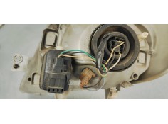 Recambio de faro derecho para renault trafic combi (ab 4.01) passenger privilege referencia OEM IAM 7700311372  