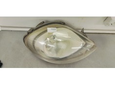 Recambio de faro derecho para renault trafic combi (ab 4.01) passenger privilege referencia OEM IAM 7700311372  