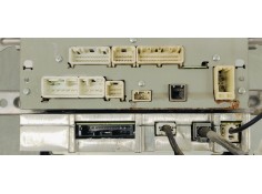 Recambio de sistema audio / radio cd para toyota auris 1.6 d4d 112 fap referencia OEM IAM 8614002360  