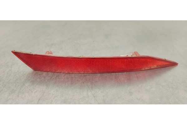 Recambio de piloto trasero derecho paragolpes para seat leon (5f1) 1.4 i referencia OEM IAM 5F0945106H  