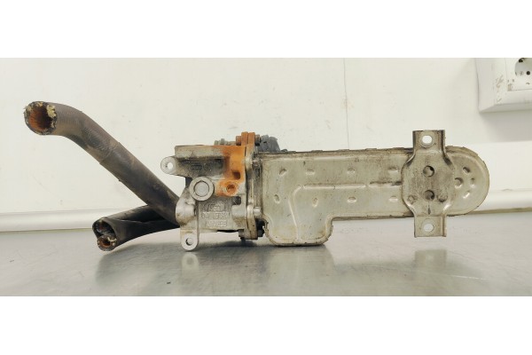 Recambio de enfriador egr para volkswagen passat berlina (3c2) 2.0 tdi 140 referencia OEM IAM 03G131513J  