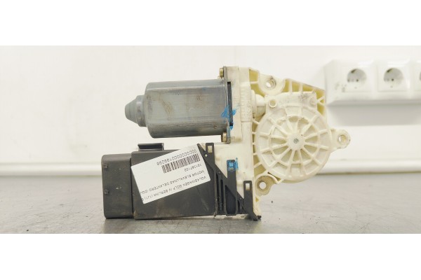 Recambio de motor elevalunas delantero izquierdo para volkswagen golf iv berlina (1j1) básico referencia OEM IAM 101387102  