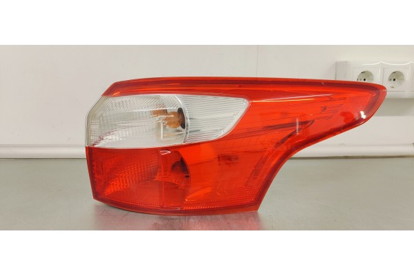 Recambio de piloto trasero derecho para ford focus lim. (cb8) 1.6 tdci referencia OEM IAM BM5113404G  