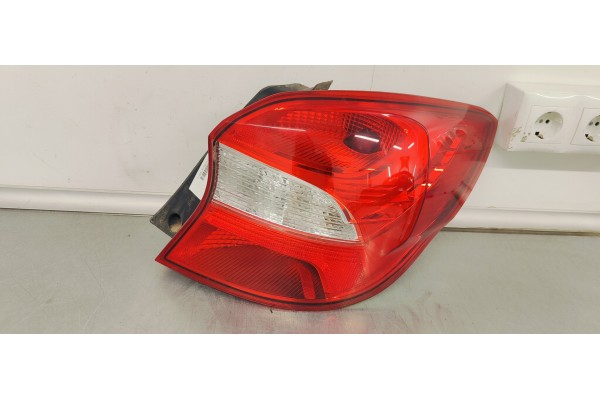 Recambio de piloto trasero derecho para ford ka+ 1.2i 85 referencia OEM IAM J7BB13404AC  