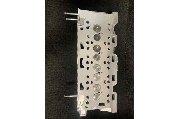 Recambio de culata para peugeot 206 berlina referencia OEM IAM 9643477110  