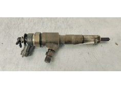 Recambio de inyector para peugeot 206 berlina look referencia OEM IAM 0445110075  