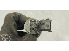 Recambio de inyector para peugeot 206 berlina look referencia OEM IAM 0445110075  