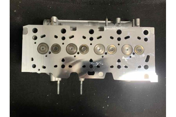 Recambio de culata para renault clio iii 1.5dci 85 referencia OEM IAM 3869F  