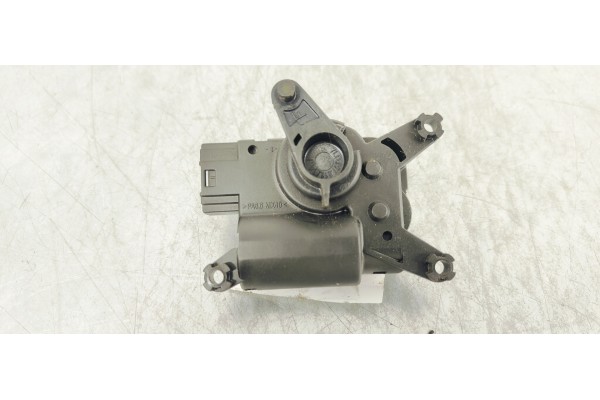 Recambio de motor apertura trampillas climatizador para audi q7 (4l) 4.2 tdi referencia OEM IAM 52411483R04  