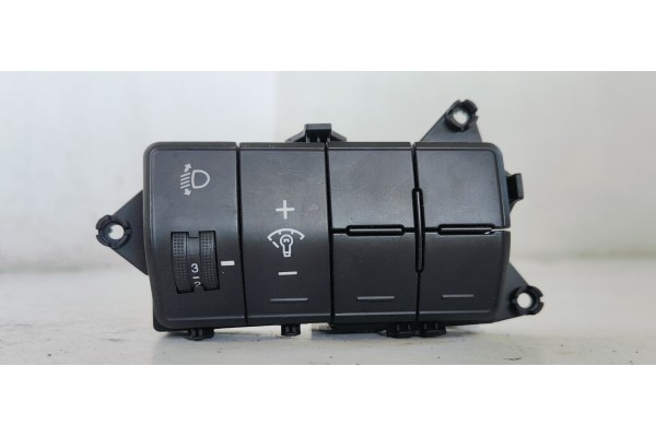 Recambio de mando luces para hyundai i30 (gd) trend referencia OEM IAM 93310A6100RY  