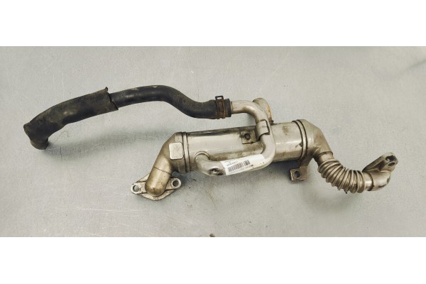 Recambio de enfriador egr para kia sorento 2.5 crdi ex referencia OEM IAM 284804A470  