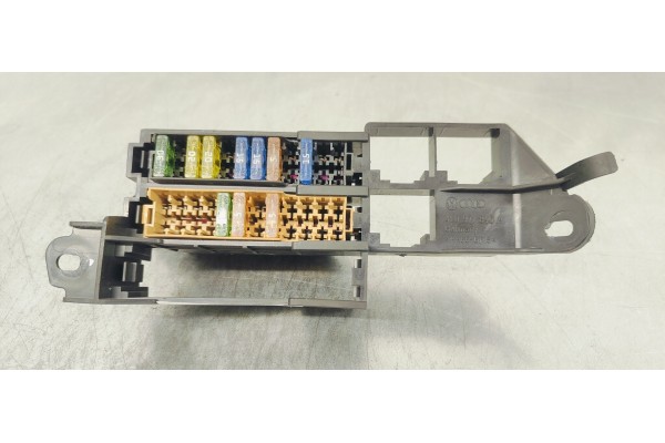 Recambio de caja reles / fusibles para audi q7 (4l) 4.2 tdi referencia OEM IAM 4L0971845A  