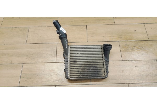 Recambio de intercooler para audi q7 (4l) 4.2 tdi referencia OEM IAM 7L6145803C  