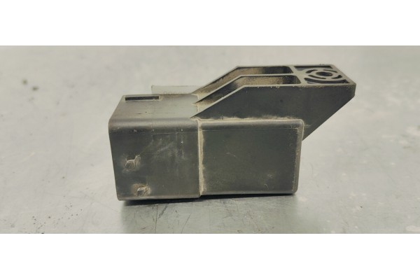 Recambio de caja precalentamiento para peugeot 308 sport referencia OEM IAM 9640469680  