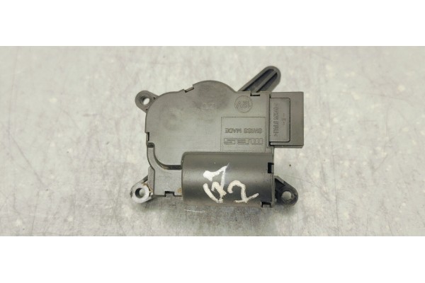 Recambio de motor apertura trampillas climatizador para audi q7 (4l) 4.2 tdi referencia OEM IAM 52411483R04  