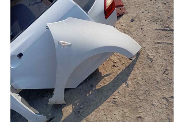 Recambio de aleta delantera derecha para kia cee´d 1.4 crdi 90 fap referencia OEM IAM   