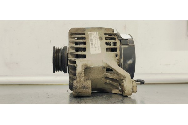 Recambio de alternador para opel corsa d 1.2i 80 referencia OEM IAM 13222929  