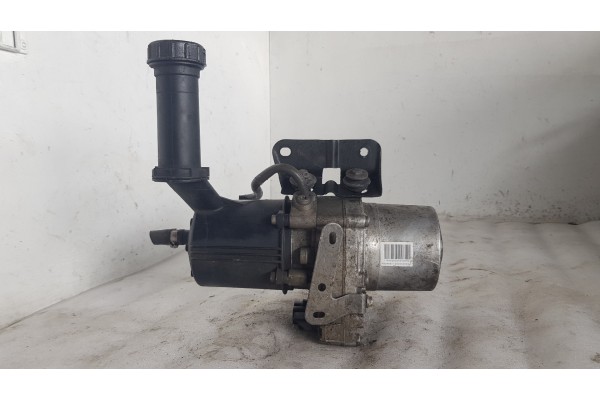 Recambio de bomba direccion para peugeot 5008 allure referencia OEM IAM 9803397980  