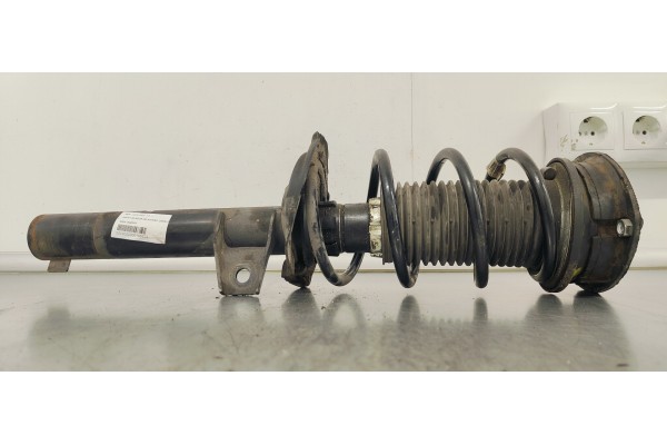 Recambio de amortiguador delantero derecho para seat leon (5f1) 1.2 referencia OEM IAM 5Q0413023FP  
