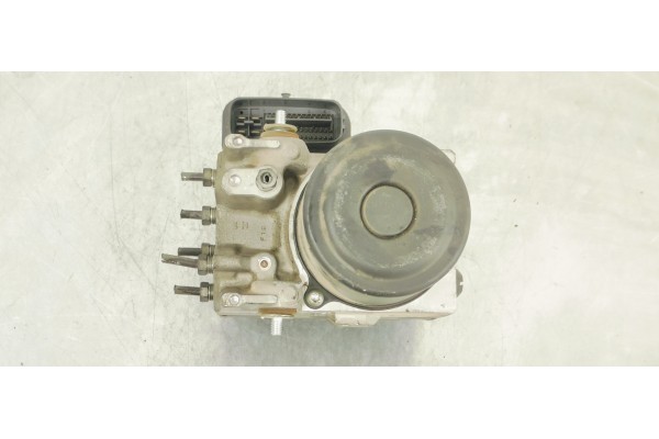 Recambio de abs para lexus is200 (ds2/is2) 2.2 d 180 [220] fap referencia OEM IAM 4454053100  