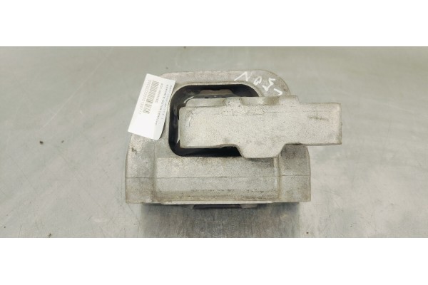 Recambio de soporte motor derecho para seat leon (5f1) 1.2 referencia OEM IAM 5Q0199262BD  
