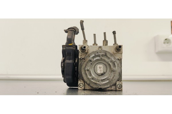Recambio de abs para mazda 3 lim. () 2.0 i 120 referencia OEM IAM BPM5437A0  