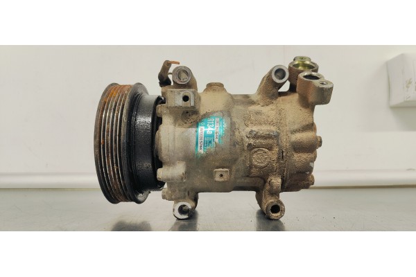 Recambio de compresor aire acondicionado para renault kangoo (f/kc0) 1.5 dci diesel referencia OEM IAM 8200315744  