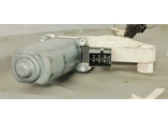 Recambio de elevalunas delantero izquierdo para mercedes-benz clase b (w245) 180 cdi (245.207) referencia OEM IAM A1697202979  
