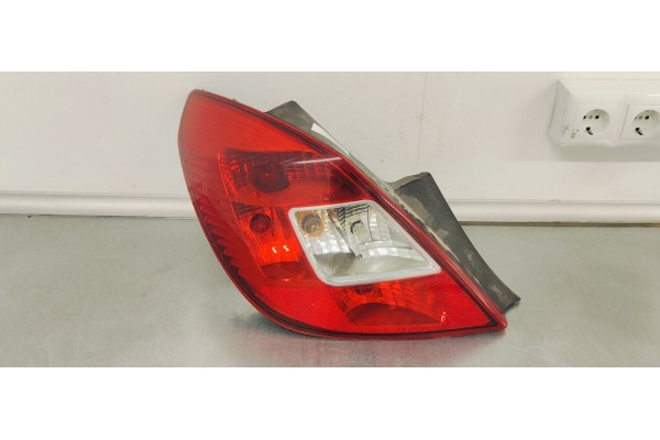 Recambio de piloto trasero izquierdo para opel corsa d 1.2i 80 referencia OEM IAM 13188047  