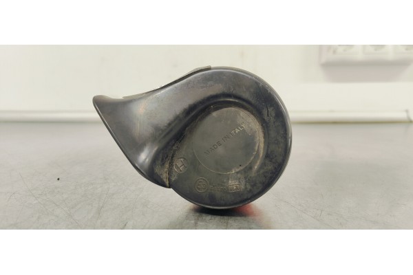 Recambio de claxon para mercedes-benz clase b (w245) 180 cdi (245.207) referencia OEM IAM   