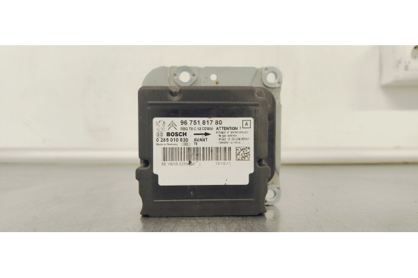 Recambio de centralita airbag para peugeot 5008 allure referencia OEM IAM 9675181780  