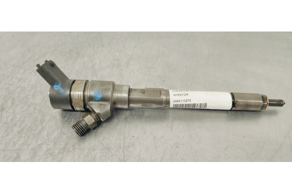 Recambio de inyector para chevrolet captiva 2.0 d referencia OEM IAM 0445110270  