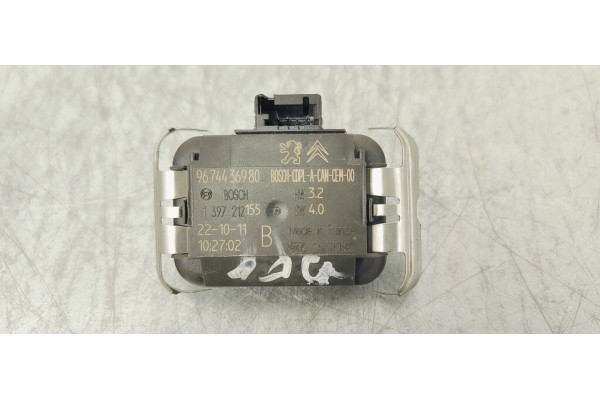 Recambio de sensor para peugeot 5008 allure referencia OEM IAM 9674436980  
