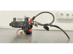 Recambio de caja reles / fusibles para peugeot 206 berlina 1.6 16v cat referencia OEM IAM 9657608780  