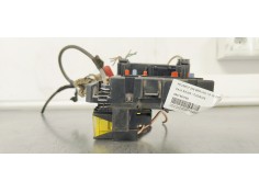 Recambio de caja reles / fusibles para peugeot 206 berlina 1.6 16v cat referencia OEM IAM 9657608780  