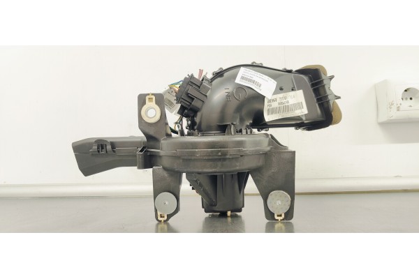 Recambio de ventilador calefaccion para peugeot 5008 allure referencia OEM IAM 9683441680  