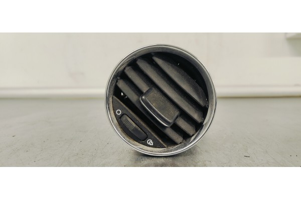 Recambio de rejilla aireadora para peugeot 5008 allure referencia OEM IAM 9655994277  
