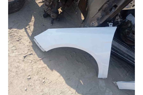 Recambio de aleta delantera izquierda para ford focus lim. 1.0 i turbo 125 referencia OEM IAM   