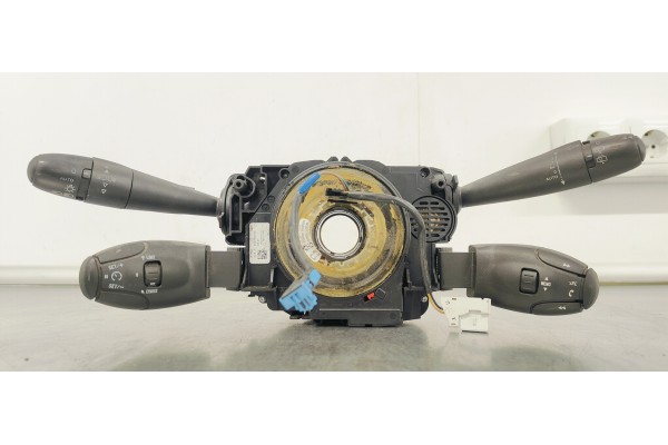 Recambio de mando multifuncion para peugeot 5008 allure referencia OEM IAM 96667319XT  