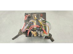 Recambio de caja reles / fusibles para renault megane iii berlina 5 p 1.5dci 110 fap referencia OEM IAM 284B62342R  