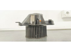 Recambio de ventilador calefaccion para peugeot 5008 allure referencia OEM IAM T3953001  