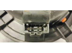 Recambio de ventilador calefaccion para peugeot 5008 allure referencia OEM IAM T3953001  