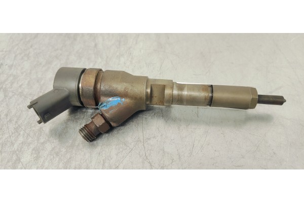 Recambio de inyector para peugeot 307 (s1) xr clim referencia OEM IAM 0445110076  