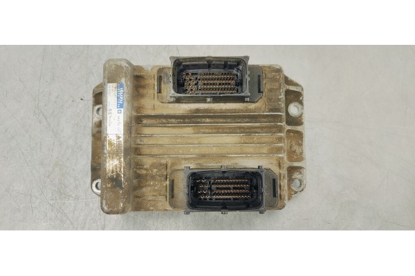 Recambio de centralita motor uce para opel meriva referencia OEM IAM 98074147  
