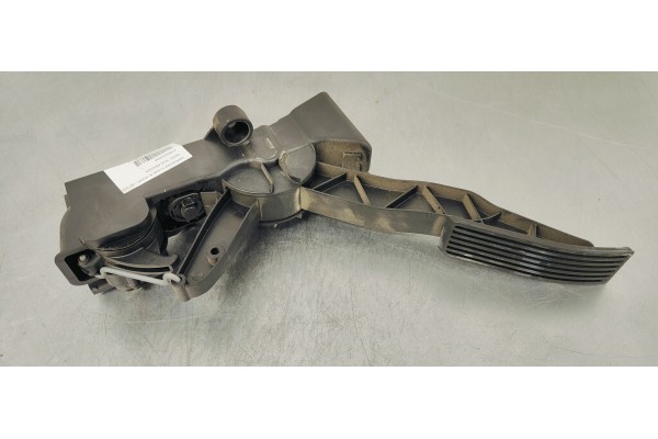 Recambio de pedal acelerador para mercedes-benz clase b (w245) 180 cdi (245.207) referencia OEM IAM A1693000504  